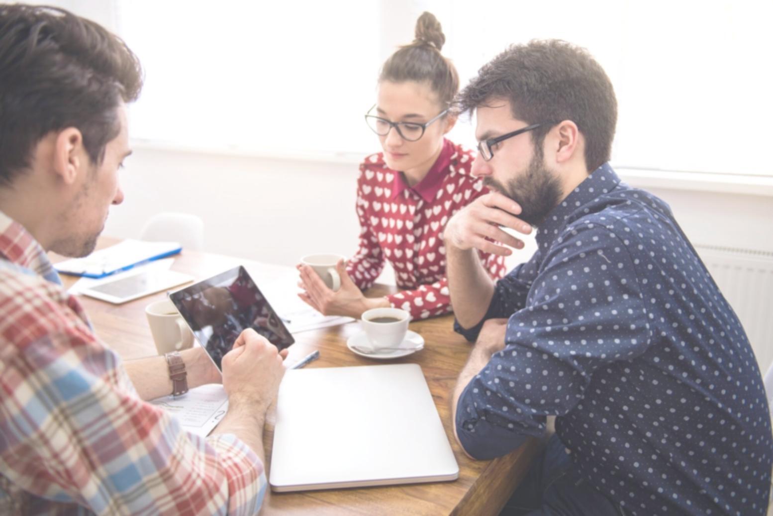 Sesi pembelajaran interaktif tentang analisis investasi